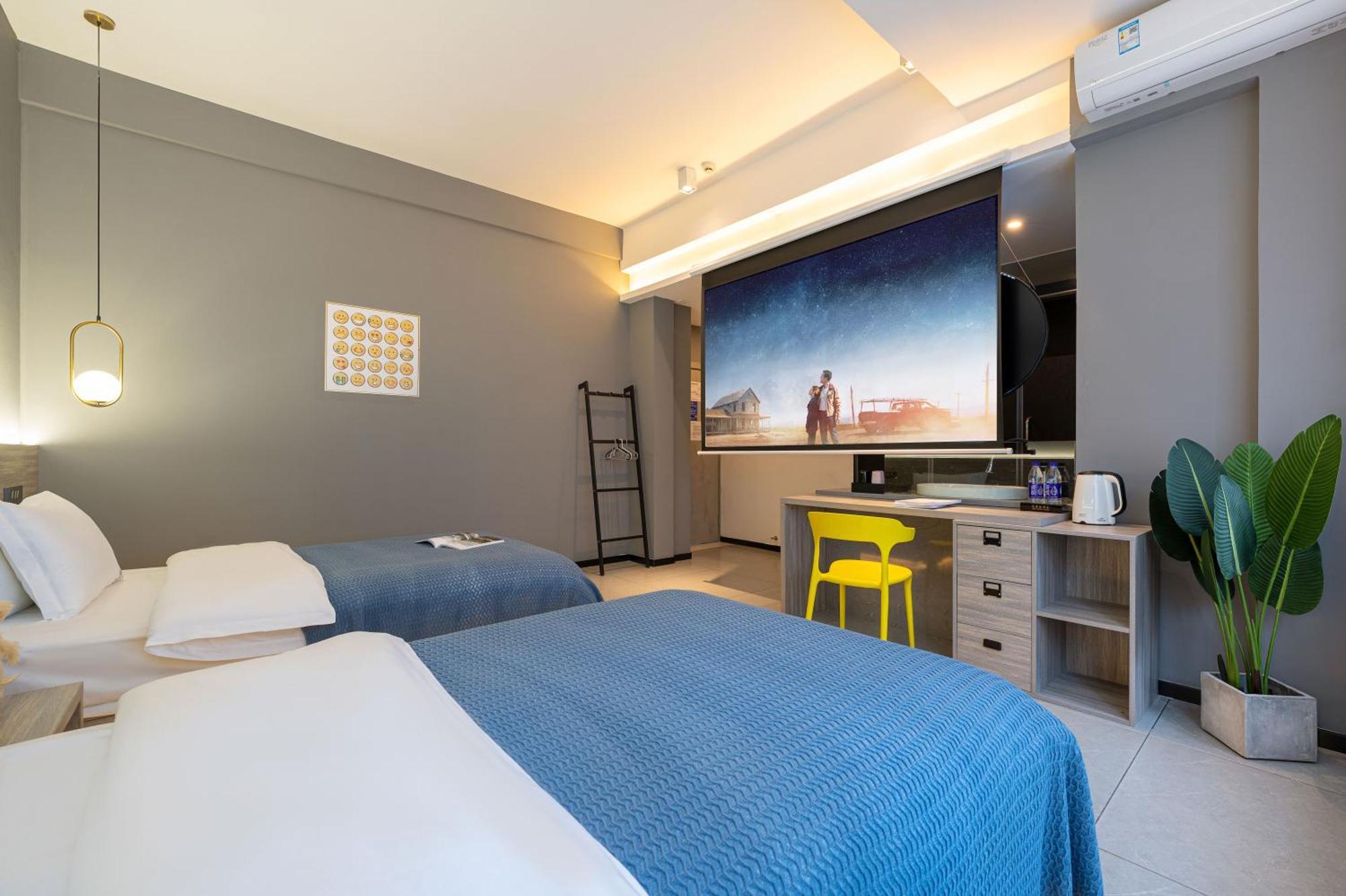 Yangshuo Emoji Youth Hostel Екстериор снимка