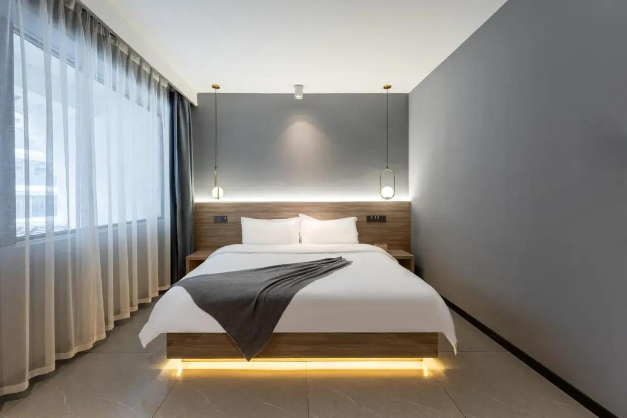 Yangshuo Emoji Youth Hostel Екстериор снимка