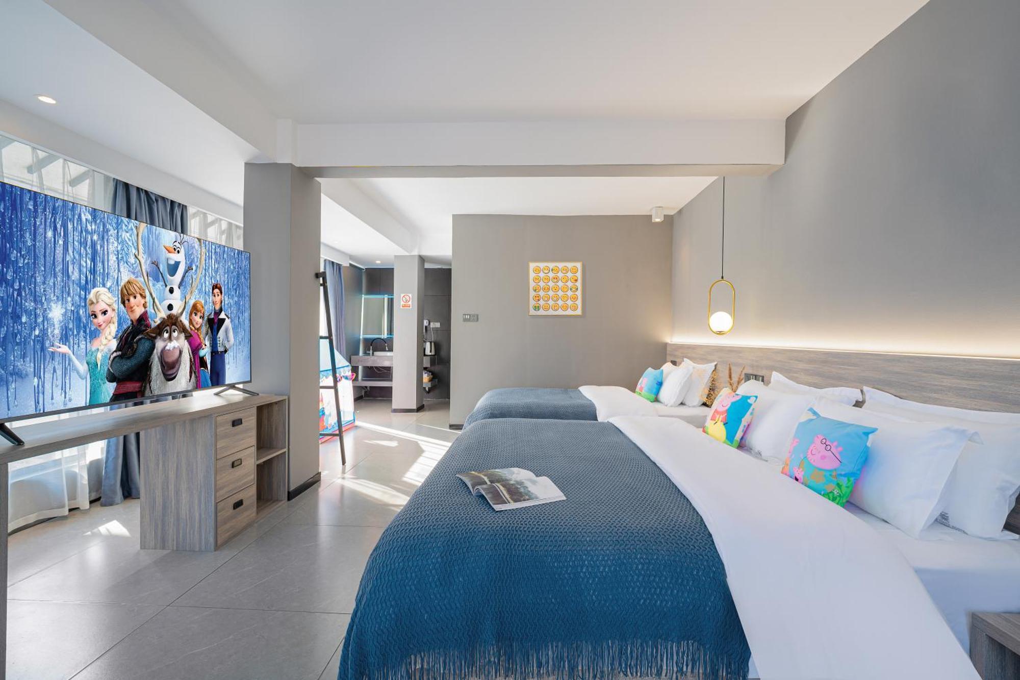 Yangshuo Emoji Youth Hostel Екстериор снимка